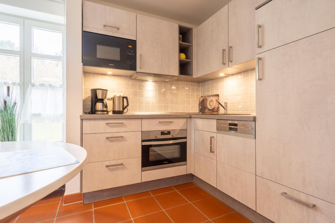 Feriendorf Rugana - Komfort Appartement Mit 1 Schlafzimmer Und Terrasse B47 Dranske Esterno foto